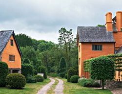 Landscape Design Pictures
Arne Maynard
London, England